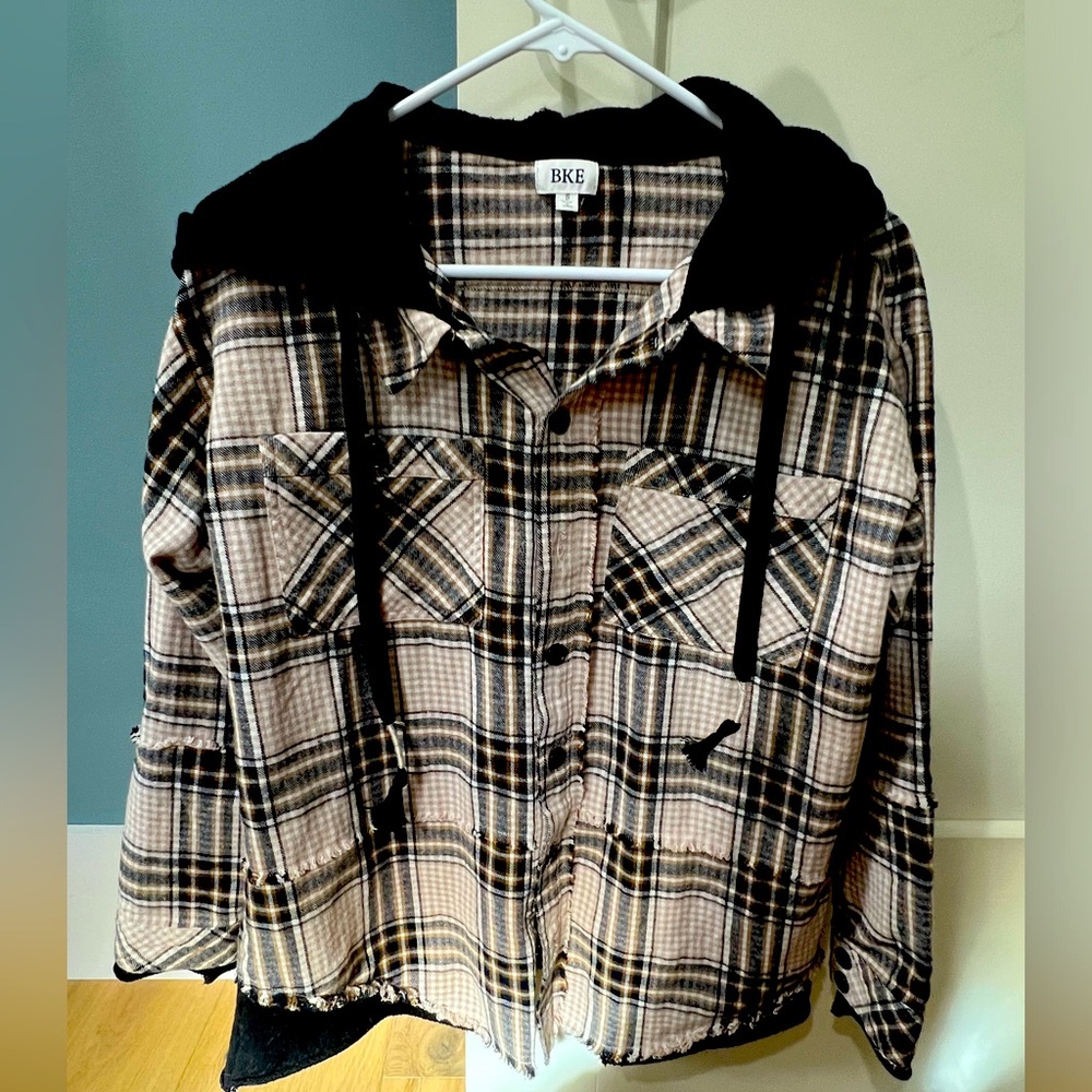 BKE brown and black plaid button down hoodie size small.
